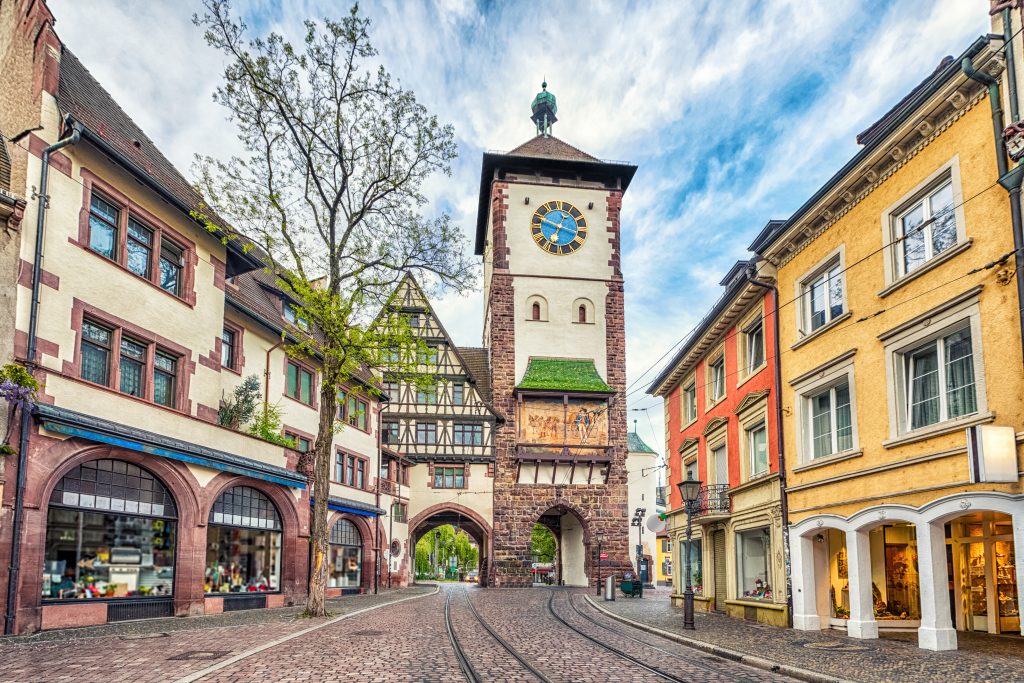 Historisches Schwabentor Stadttor in Freiburg - BAUTENT Sanierung für denkmalgeschützte Gebäude und Renovierung
